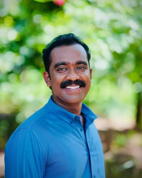 Sajin Gopu Biography: Age, Net Worth, Movies, Parents, Wife, Height, Films, Career Sajin Gopu Biography: Age, Net Worth, Movies, Parents, Wife, Height, Films, Career