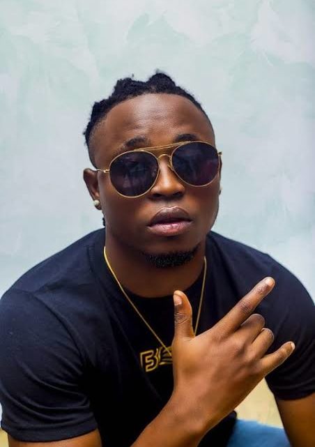 Demmie Vee Biography: Age, Record Label, Wikipedia, Net Worth, Songs, EP, Girlfriend