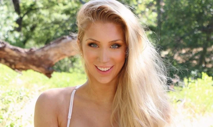 Elle Van Schaik Biography: Height, Wikipedia, Wight, Age, Net Worth, Pictures, Instagram, Basketball, Boyfriend Elle Van Schaik Biography: Height, Wikipedia, Wight, Age, Net Worth, Pictures, Instagram, Basketball, Boyfriend