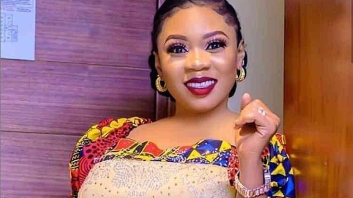 Wunmi Toriola Biography: Age, Movies, Net Worth, Husband, Child, Instagram, Pictures Wunmi Toriola Biography: Age, Movies, Net Worth, Husband, Child, Instagram, Pictures