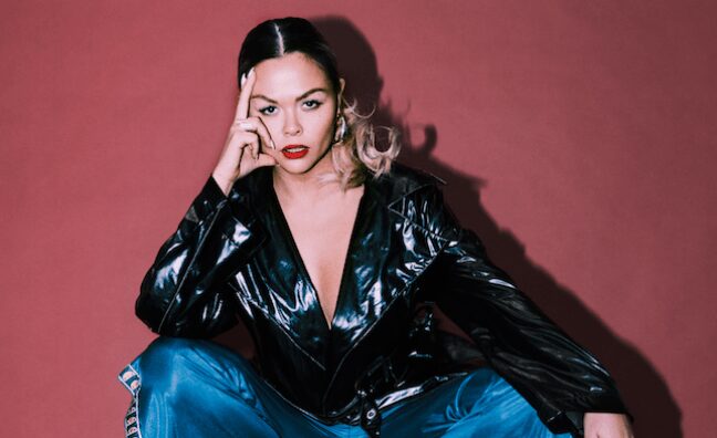 Liza Owen Biography: Age, Wiki, Songs, Pictures, Net Worth, Boyfriend Liza Owen Biography: Age, Wiki, Songs, Pictures, Net Worth, Boyfriend