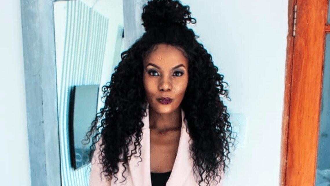 Mome Mahlangu Biography: Son, Twitter, Age, In-Laws, Net Worth, Weight Loss, Husband, Daughter Mome Mahlangu Biography: Son, Twitter, Age, In-Laws, Net Worth, Weight Loss, Husband, Daughter
