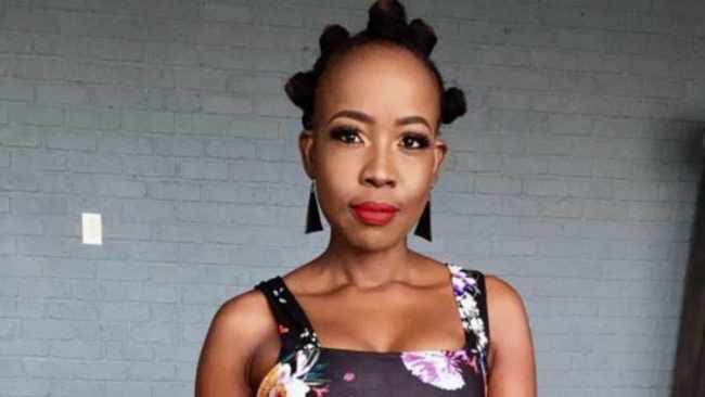 Ntsiki Mazwai Biography, Wikipedia, Husband, Net Worth, Age, Instagram, Thandiswa Mazwai, Pictures, Twitter