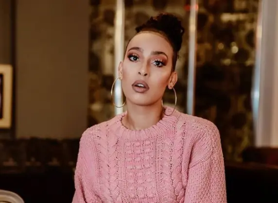 Sarah Langa Biography: Net Worth, Age, Parents, House, Husband, Sister, Education, Wikipedia Sarah Langa Biography: Net Worth, Age, Parents, House, Husband, Sister, Education, Wikipedia