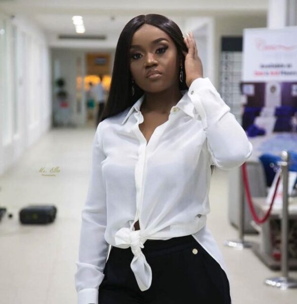 Chioma Avril Rowland Bio, Age, Net Worth, Husband, Davido, Baby, Father, Mother, Pictures, Wiki