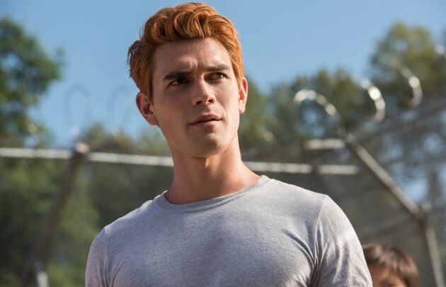 KJ Apa Biography: Movies, Net Worth, Tv Shows, Age, Dad, Tattoos, IMDb, Girlfriend, Height