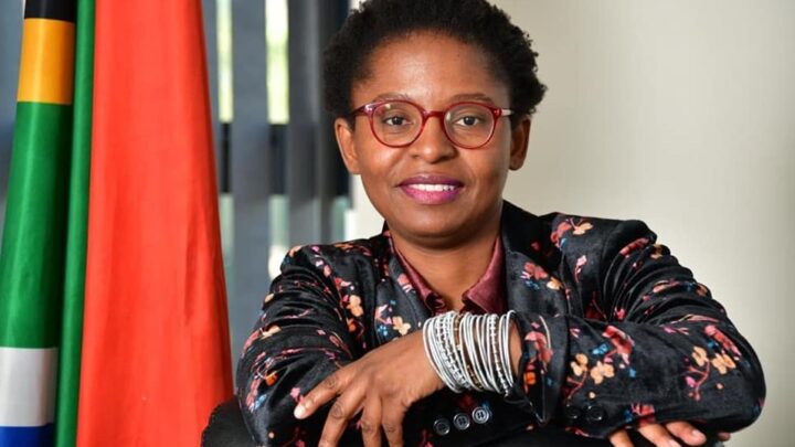Khumbudzo Ntshavheni Biography: Husband, Age, Contact Details, Qualifications, Marriage, Net Worth