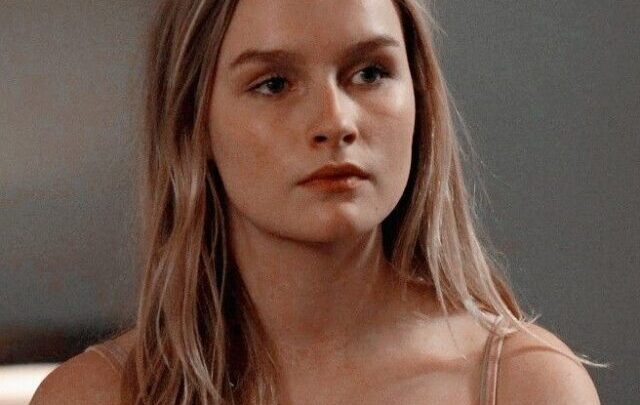 Olivia DeJonge Biography: Age, Movies, Net Worth, Height, Instagram, Boyfriend, Wikipedia