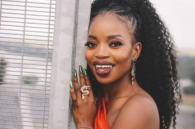 Zanda Zakuza Biography: Age, Songs, Net Worth, Boyfriend, Husband, Fakaza, Wiki Zanda Zakuza Biography: Age, Songs, Net Worth, Boyfriend, Husband, Fakaza, Wiki
