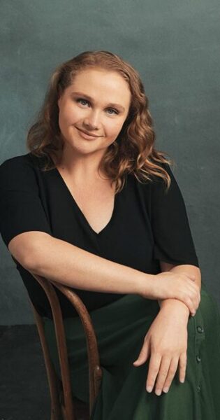 Danielle Macdonald Biography, Height, Age, Movies, Net Worth, Husband, Weight, Netflix, Instagram, Wiki, Boyfriend