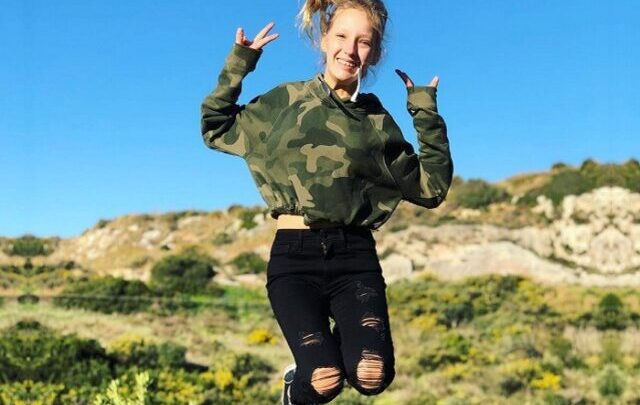 Karina ‘KarinaOMG’ Kurzawa Biography: Age, Net Worth, Mom, Birthday, Height, Phone Number, Parents, TikTok, Boyfriend