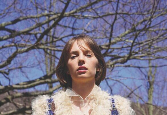 Maya Hawke Biography: Age, Net Worth, Parents, Brother, Height, Instagram, Religion, Dad, Photos, Boyfriend, Husband