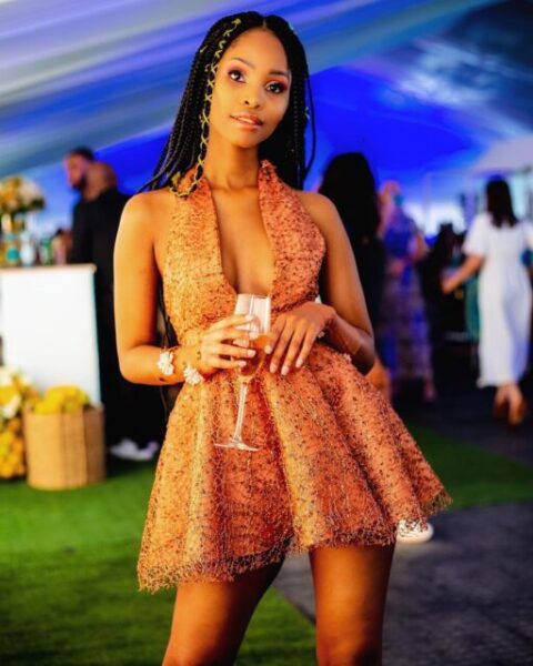 Nandi Mbatha Bio, Siblings, Age, Net Worth, Car, Parents, House, Tattoo, Family, Birthday, Wiki, Boyfriend