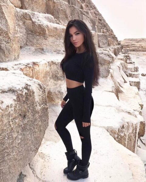 Sveta Bilyalova Biography, Wiki, Facebook, Age, Net Worth, Height, Instagram, Birthday, Workout, Boyfriend