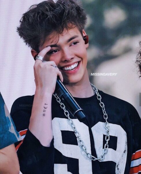 Zach Herron Bio, Age, Girlfriend, Height, Twitter, Net Worth, Birthday, Wikipedia