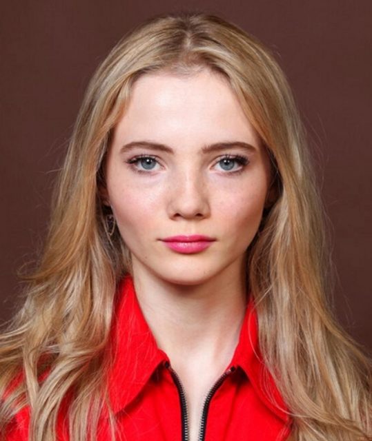 Freya Allan Biography, Height, Age, Net Worth, Boyfriend, Instagram, Wikipedia, Movies & TV Shows