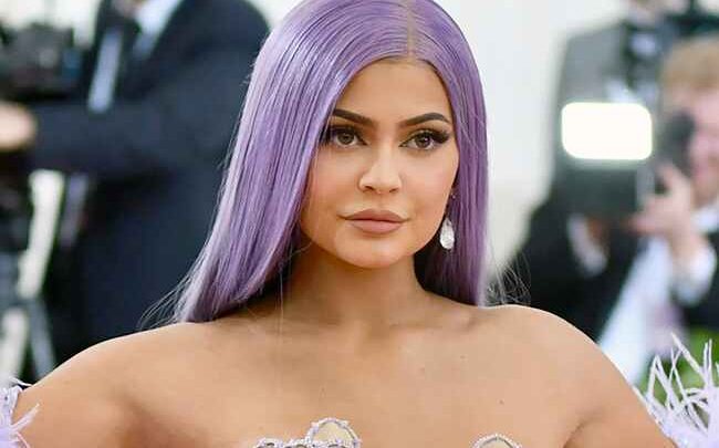 Kylie Jenner Biography: Son, Husband, Age, Siblings, Daughter, Net Worth, Dating, Cosmetics, Wiki, Height