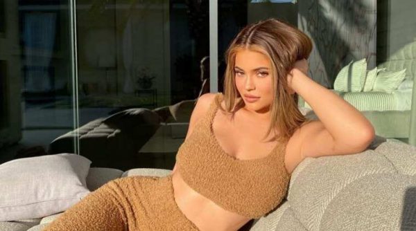 Kylie Jenner Biography, Son, Husband, Age, Siblings, Daughter, Net Worth, Dating, Cosmetics, Wiki, Height