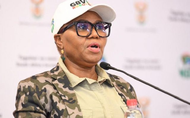Lindiwe Zulu Biography: Age, Net Worth, Husband, Twitter, Married, Speech Today, Qualifications, Contact Details, Pictures Lindiwe Zulu Biography: Age, Net Worth, Husband, Twitter, Married, Speech Today, Qualifications, Contact Details, Pictures