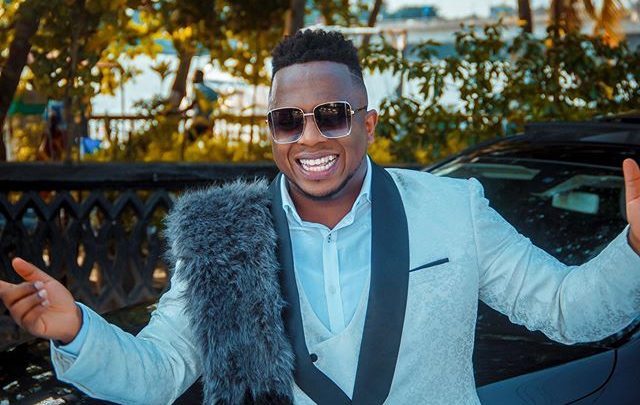 Gospel Singer Eben Biography: Songs, Age, Wife, Net Worth, Wikipedia, Pictures