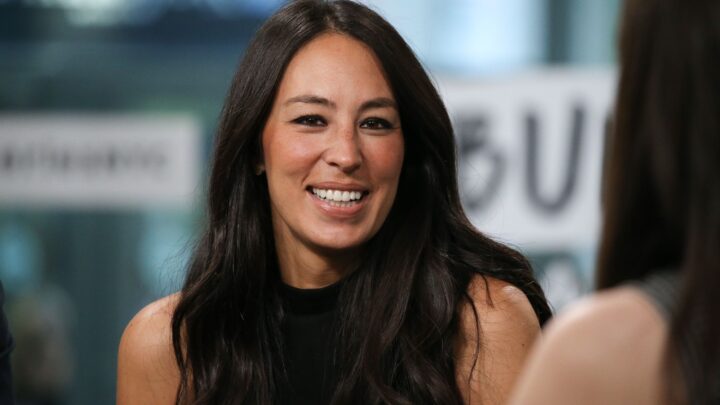 Joanna Gaines Biography: Age, Husband, Net Worth, Wikipedia, Siblings, Middle Name, Kids, Recipe, Kitchen, Instagram