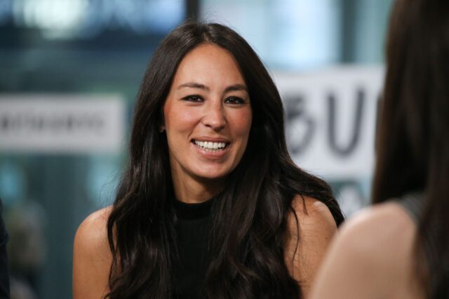 Joanna Gaines Biography, Age, Husband, Net Worth, Wikipedia, Siblings, Middle Name, Kids, Recipe, Kitchen, Instagram