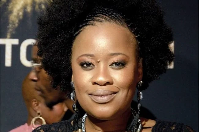 Zinzile ‘Zinzi’ Zungu Biography: Age, Husband, Net Worth, Wikipedia, Movies, Instagram, Agency, Boyfriend Zinzile ‘Zinzi’ Zungu Biography: Age, Husband, Net Worth, Wikipedia, Movies, Instagram, Agency, Boyfriend
