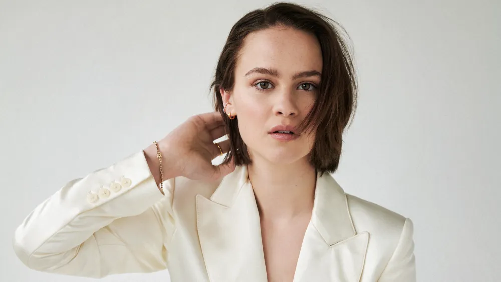 Clara Rugaard Biography: Age, Height, Wiki, Net Worth, Boyfriend, Family, Married Husband, Instagram, Parents