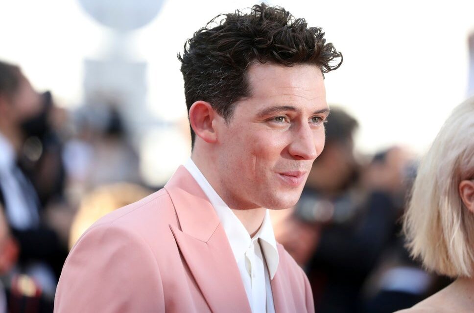 Josh O’Connor Biography: Wife, Age, Instagram, Net Worth, Awards, Girlfriend, IMDb, Height, Father, Brother, Movies Josh O’Connor Biography: Wife, Age, Instagram, Net Worth, Awards, Girlfriend, IMDb, Height, Father, Brother, Movies