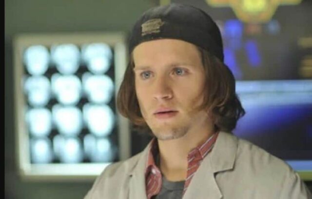 Luke Kleintank Biography, Age, Movies, Net Worth, Wife, Instagram, Fiance, Wiki, Height, Photos, Girlfriend