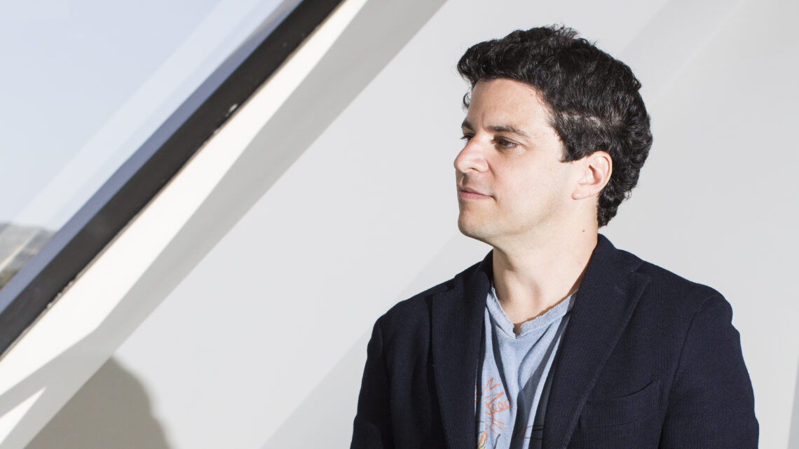 Noah Kerner Biography: Age, Wikipedia, Net Worth, Wife, Linkedin, Twitter, Email, Salary, Acorns, Girlfriend Noah Kerner Biography: Age, Wikipedia, Net Worth, Wife, Linkedin, Twitter, Email, Salary, Acorns, Girlfriend