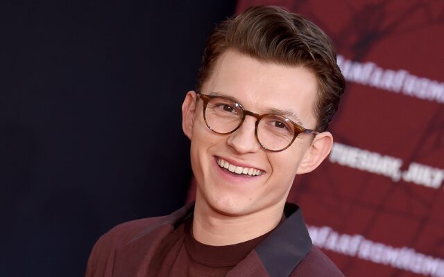 Tom Holland Biography, Age, Movies, Net Worth, Birthday, Height, Instagram, Girlfriend, Wikipedia, Spiderman, Photos