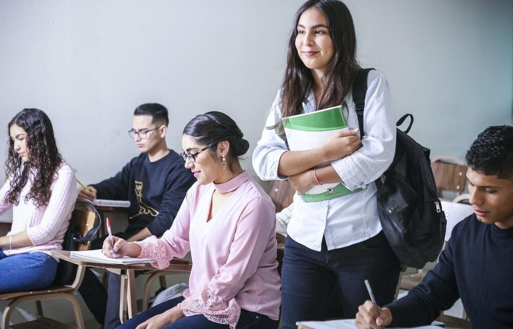 Why is depression so common among celebrities and students? Why is depression so common among celebrities and students?
