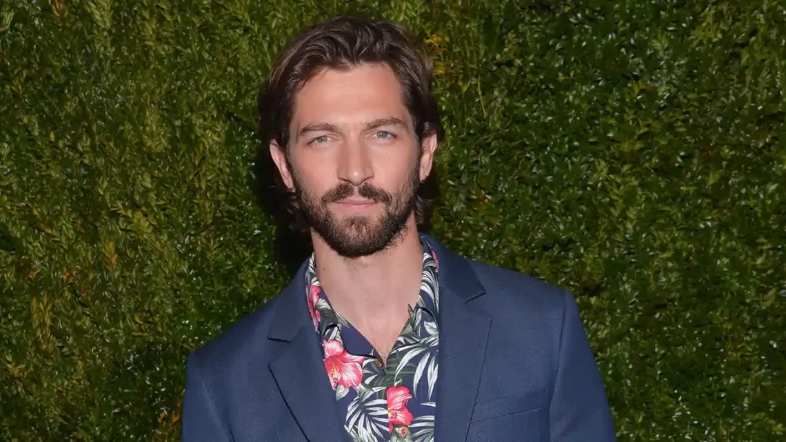 Michiel Huisman Biography: Age, Movies & TV Shows, Wife, Net Worth, Music, Parents, Pronunciation, Height, Instagram, Wiki Michiel Huisman Biography: Age, Movies & TV Shows, Wife, Net Worth, Music, Parents, Pronunciation, Height, Instagram, Wiki