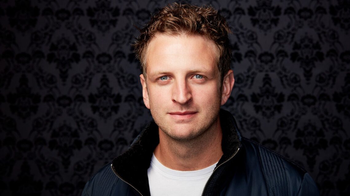 Aaron Glenane Biography: Age, Height, Net Worth, Wikipedia, IMDb, Instagram, Wife, Birthday, Girlfriend Aaron Glenane Biography: Age, Height, Net Worth, Wikipedia, IMDb, Instagram, Wife, Birthday, Girlfriend