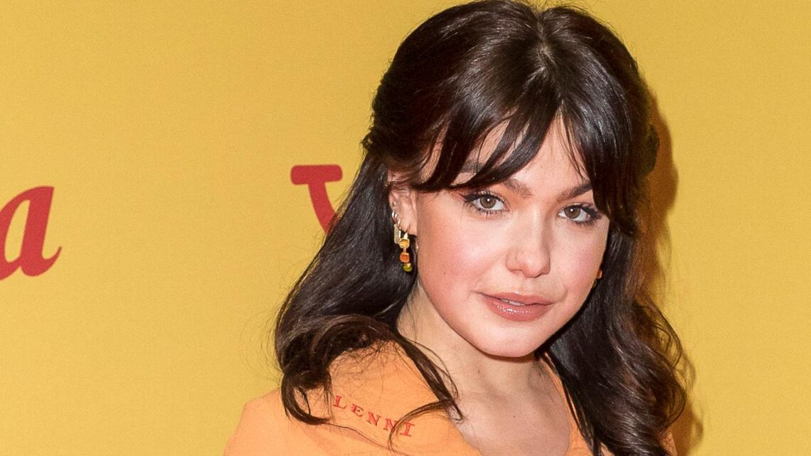 Abbey Hoes Biography: Boyfriend, Net Worth, Family, IMDb, Movies, Husband, Music, Wikipedia, Photos Abbey Hoes Biography: Boyfriend, Net Worth, Family, IMDb, Movies, Husband, Music, Wikipedia, Photos
