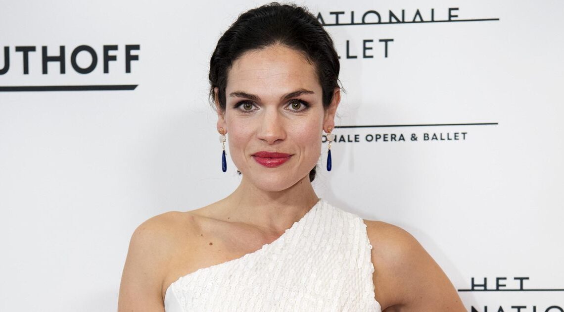Anna Drijver Biography: Height, Net Worth, Weight, Age, Instagram, Wikipedia, Measurements, IMDb, Husband, Child Anna Drijver Biography: Height, Net Worth, Weight, Age, Instagram, Wikipedia, Measurements, IMDb, Husband, Child