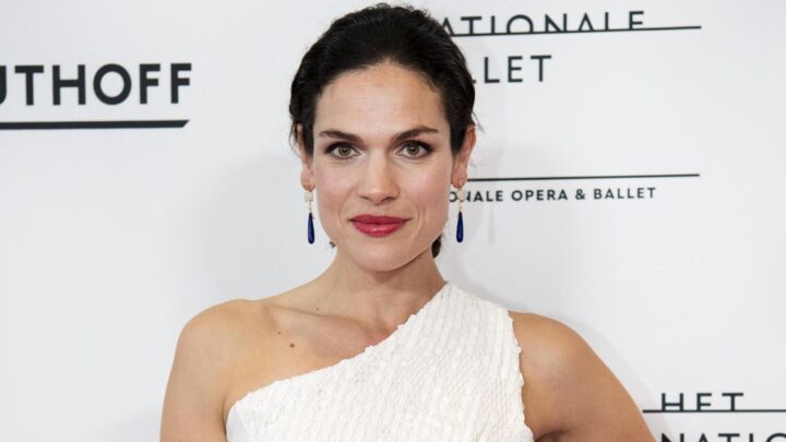 Anna Drijver Biography: Height, Net Worth, Weight, Age, Instagram, Wikipedia, Measurements, IMDb, Husband, Child