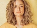 Ashleigh Cummings Biography, Husband, Net Worth, Relationship, Boyfriend, Age, Wikipedia, Height