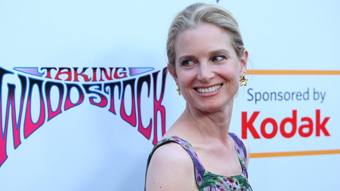 Bridget Fonda Biography: Net Worth, Instagram, Age, Godfather, Movies, IMDb, Husband, Children, Parents, Siblings Bridget Fonda Biography: Net Worth, Instagram, Age, Godfather, Movies, IMDb, Husband, Children, Parents, Siblings