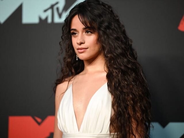 Camila Cabello Biography, Sister, Songs, Net Worth, Boyfriend, Movies, Nationality, Age, Height, Instagram, Wikipedia, Sibling