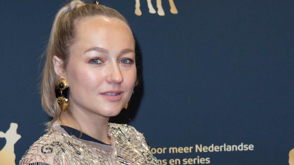 Carolien Spoor Biography: Age, House, Sister, Net Worth, Child, Husband, Instagram, Clothes, Height Carolien Spoor Biography: Age, House, Sister, Net Worth, Child, Husband, Instagram, Clothes, Height