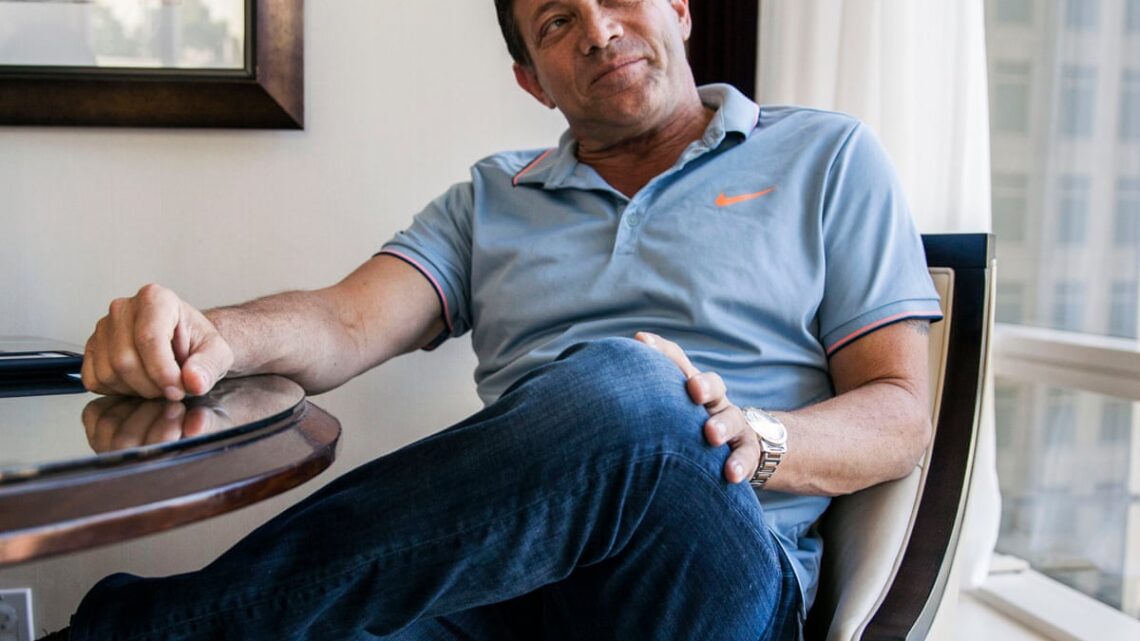 Jordan Belfort Biography: Ex-Wife, Books, Age, Net Worth, Yacht, House, Movies, Kids, Quotes, Songs, House, Wikipedia