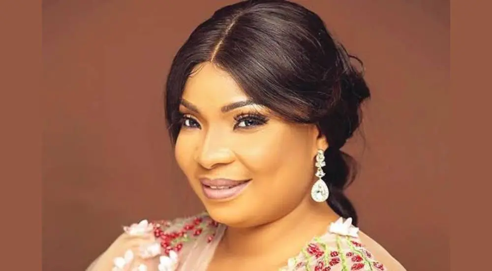 Laide Bakare Biography: Age, Movies, Net Worth, Facts, Husband, Wikipedia, Daughter, Family