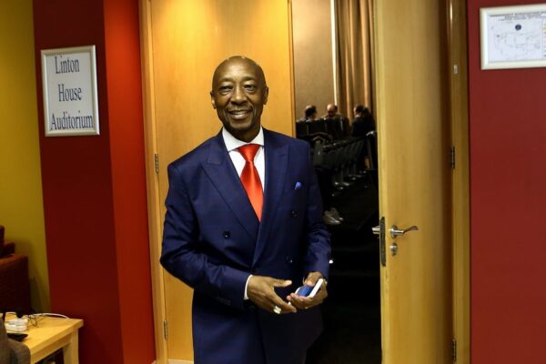 Tom Moyane Bio, Wife, House, Net Worth, Brother, Age, Twitter, Academic Qualifications, Latest News, Wikipedia