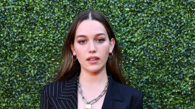 Victoria Pedretti Bio, Husband, Age, Net Worth, Instagram, Movies, TV Shows, Height, Eyes, Wiki, Partner, Boyfriend