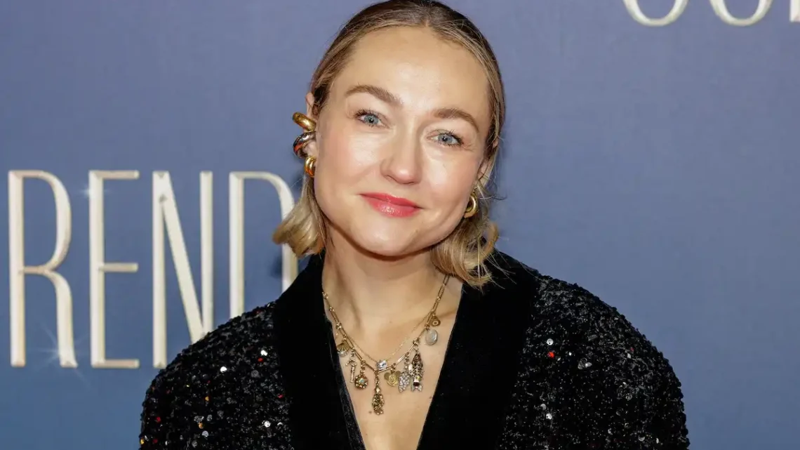 Carolien Spoor Biography: Age, House, Sister, Net Worth, Child, Husband, Instagram, Clothes, Height Carolien Spoor Biography: Age, House, Sister, Net Worth, Child, Husband, Instagram, Clothes, Height