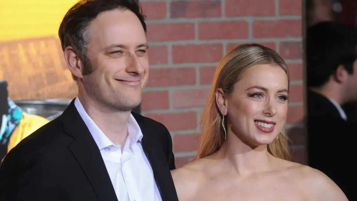 Iliza Shlesinger’s husband Noah Galuten Biography: Net Worth, Wikipedia, Wife, Cookbook, Height, Restaurant, Birthday, Parents, Chopped Iliza Shlesinger’s husband Noah Galuten Biography: Net Worth, Wikipedia, Wife, Cookbook, Height, Restaurant, Birthday, Parents, Chopped