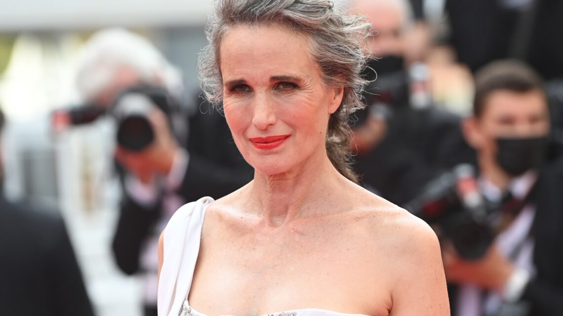 Andie MacDowell Biography: Husband, Movies, Net Worth, Age, Daughter, Grey Hair, Instagram, Height, Wikipedia, Children Andie MacDowell Biography: Husband, Movies, Net Worth, Age, Daughter, Grey Hair, Instagram, Height, Wikipedia, Children