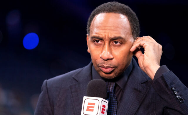 Stephen A. Smith Biography, Wife, Net Worth, Salary, Height, Age, Twitter, Contract, Daughters, Cowboys, Wikipedia
